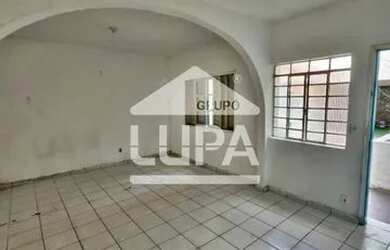 Imagem: A casa possui 2 Dormitórios, 3 Banheiros, 3 Vagas na garagem