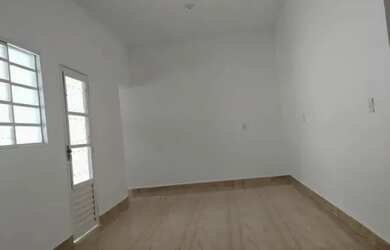 Imagem 4: AL-Casa para venda possui 100 metros quadrados com 3 quartos em Farolândia...