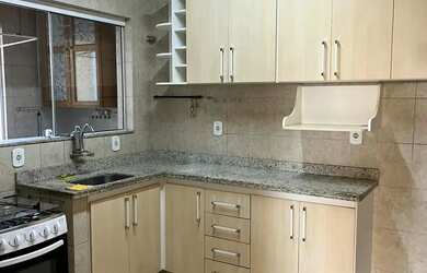 Imagem: O apartamento possui 2 Dormitórios, 2 Banheiros, 2 Vagas na