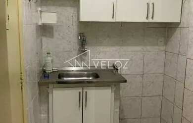 Imagem 8: Kitnet/Conjugado / Residencial / Centro