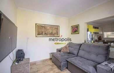 Imagem: A casa possui 4 Dormitórios, 3 Banheiros, 2 Vagas na garagem