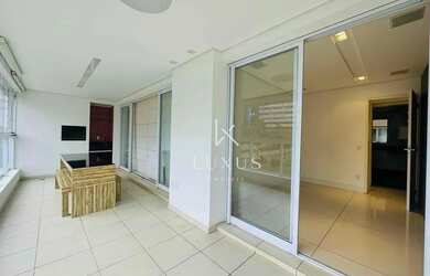 Imagem: O apartamento possui 4 Dormitórios, 4 Banheiros, 3 Vagas na