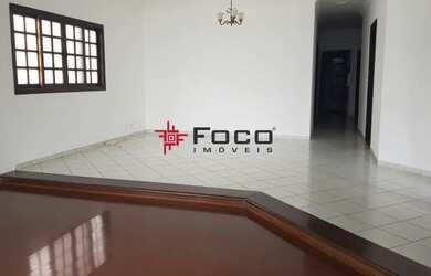 Imagem: A casa em condomínio possui 4 Dormitórios, 3 Banheiros, 4