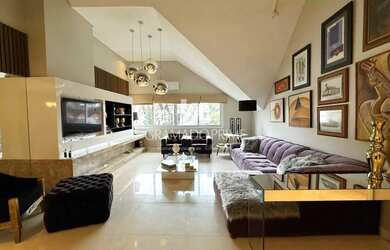 Imagem: O apartamento possui 4 Dormitórios, 3 Banheiros, 2 Vagas na