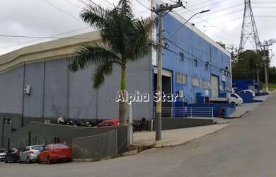 Imagem: O depósito possui 5 Vagas na garagem, 1.640m² de Área e