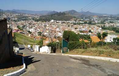 Imagem: O terreno possui 761m² de Área e está localizado em Vila