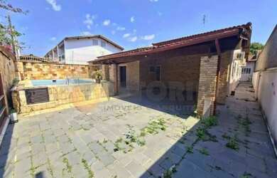 Imagem 2: Casa com 5 dormitórios à venda, 350 m² por R$ 750.000 - Sumaré - Caraguatatuba/SP