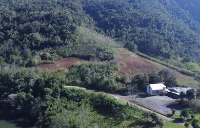 Imagem 12: Chácara com 3 Dormitorio s localizado a no bairro Santa Lúcia do Piaí...