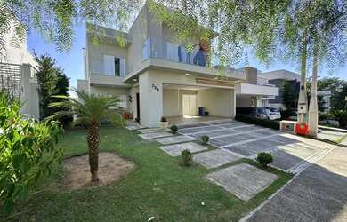 Imagem: A casa em condomínio possui 3 Dormitórios, 5 Banheiros, 4