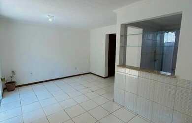 Imagem 5: Linda Casa Tipo Village dentro de Condomínio Fechado 2/4 Duas Suítes Completas Abrantes