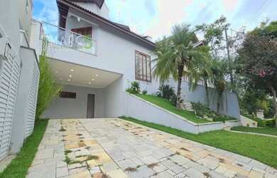 Imagem: A casa em condomínio possui 3 Dormitórios, 3 Banheiros, 2