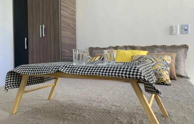 Imagem: A casa e possui 1 Dormitório, Suítes, 1 Banheiro, 22-0m²