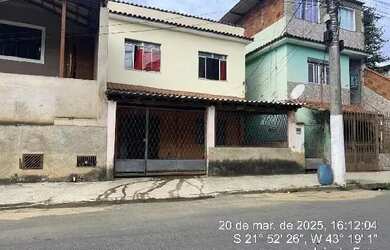 Imagem: A casa possui 1 Dormitório, 1 Banheiro, 308m² de Área e