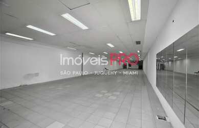 Imagem: O depósito possui 1.195m² de Área e está localizado em