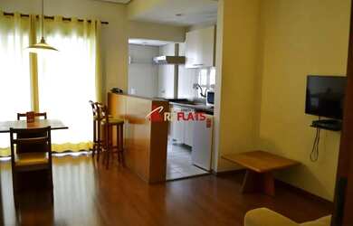 Imagem: O apartamento possui 1 Dormitório, 1 Banheiro, 1 Vaga na garagem