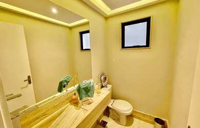 Imagem 7: Casa de condomínio para venda possui 420m² de área construída com...