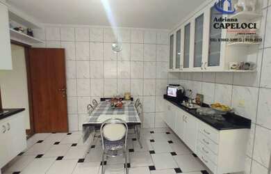 Imagem 11: SOBRADO À VENDA COM 3 DORM E 4 VAGAS DE GARAGEM - ACEITA PERMUTA POR...