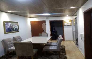 Imagem: O apartamento possui 3 Dormitórios, 1 Banheiro, 1 Vaga na garagem