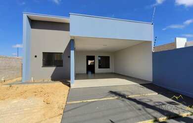 Imagem: A casa em condomínio possui 3 Dormitórios, 2 Banheiros, 135m²