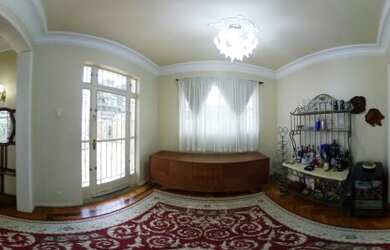 Imagem: A casa possui 5 Dormitórios, 5 Banheiros, 2 Vagas na garagem