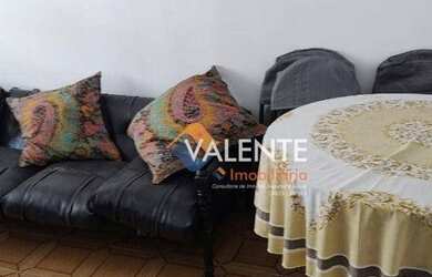 Imagem: O apartamento possui 3 Dormitórios, 1 Banheiro, 1 Vaga na garagem