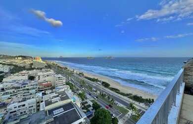 Imagem: O apartamento na cobertura possui 2 Dormitórios, 2 Banheiros