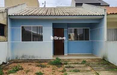 Imagem: A casa possui 2 Dormitórios, 1 Banheiro, 1 Vaga na garagem