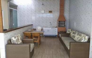 Imagem: A casa possui 2 Dormitórios, 1 Banheiro, 2 Vagas na garagem