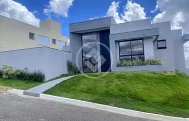 Imagem: A casa em condomínio possui 2 Dormitórios, 2 Banheiros, 4