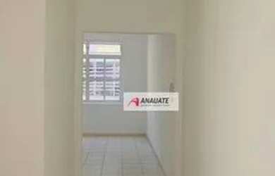 Imagem: O apartamento possui 1 Dormitório, 1 Banheiro, 34m² de Área