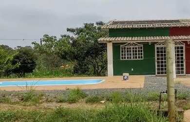 Imagem: A casa em condomínio possui 4 Dormitórios, 4 Banheiros, 5.000m²