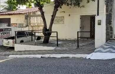 Imagem: A casa possui 2 Dormitórios, 2 Banheiros, 150m² de Área e