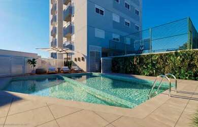 Imagem: O apartamento possui 2 Dormitórios, 1 Banheiro, 1 Vaga na garagem