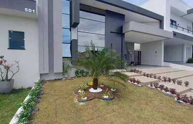 Imagem: A casa em condomínio possui 3 Dormitórios, 4 Banheiros, 4