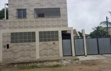 Imagem: A casa possui 2 Dormitórios, 1 Banheiro, 1 Vaga na garagem