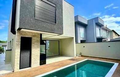 Imagem: A casa em condomínio possui 3 Dormitórios, 4 Banheiros, 4