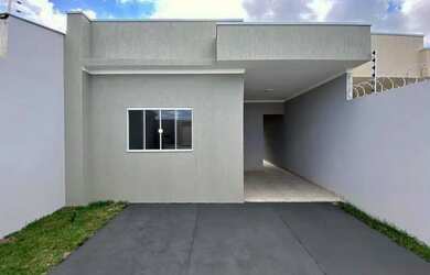 Imagem: A casa possui 2 Dormitórios, 2 Banheiros, 90m² de Área e