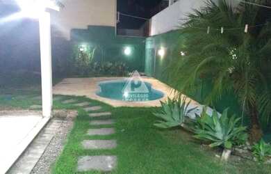 Imagem 12: Cada duplex , 3 suites ,churrasqueira, piscina , 4 vagas de garagem
