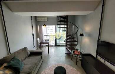 Imagem: O studio possui 1 Dormitório, 1 Banheiro, 1 Vaga na garagem