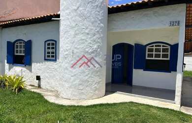 Imagem: A casa possui 2 Dormitórios, 2 Banheiros, 4 Vagas na garagem