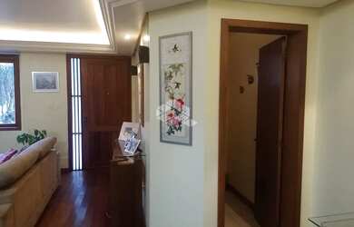 Imagem 10: Casa com 04 dormitórios à venda no bairro Nossa Senhora de Lourdes em Santa Maria