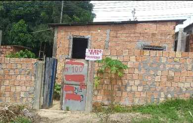 Imagem: A casa possui 3 Dormitórios, 1 Banheiro, 1 Vaga na garagem
