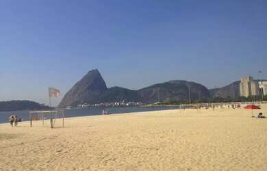 Imagem: O apartamento possui 2 Dormitórios, 2 Banheiros, 100m² de