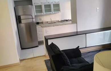 Imagem: O apartamento possui 1 Dormitório, 1 Banheiro, 1 Vaga na garagem