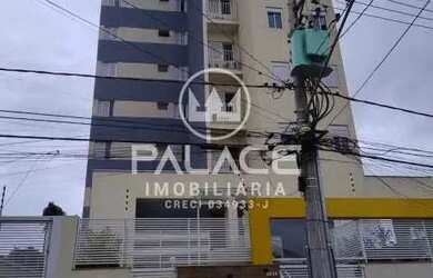 Imagem: O apartamento possui 1 Dormitório, 1 Banheiro, 2 Vagas na garagem