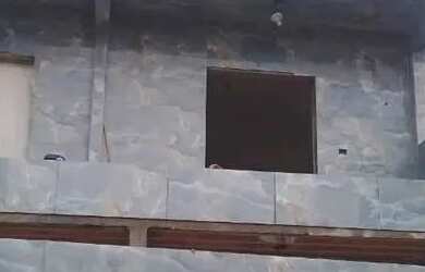 Imagem: A casa possui 2 Dormitórios, 1 Banheiro, 1 Vaga na garagem