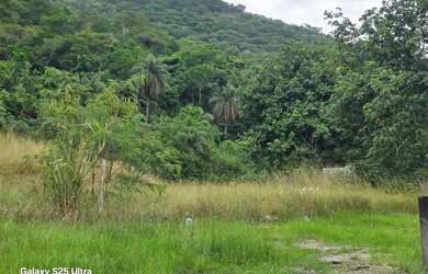 Imagem: O terreno possui 408m² de Área e está localizado em Jardim