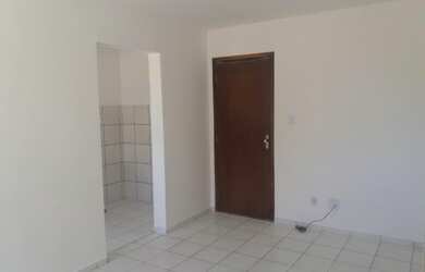 Imagem 3: Apto no Condominio Portinari/Sao Jose 1 - Onibus na Porta - Turu