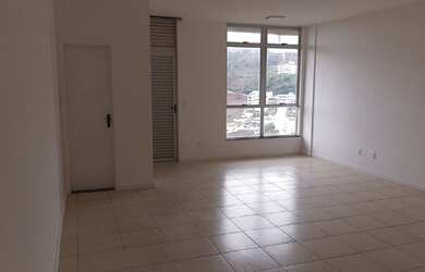 Imagem: O depósito possui 1 Vaga na garagem, 45m² de Área e está