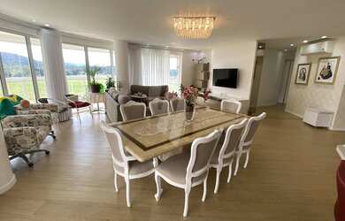 Imagem: O apartamento possui 3 Dormitórios, 4 Banheiros, 2 Vagas na